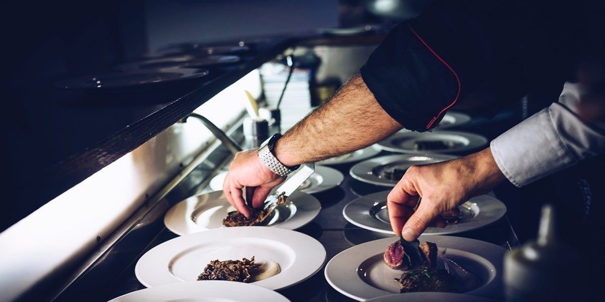 Imagine asociată articolului „RESTOGRAF: CELE MAI BUNE RESTAURANTE DIN BUCUREȘTI ÎN 2014”